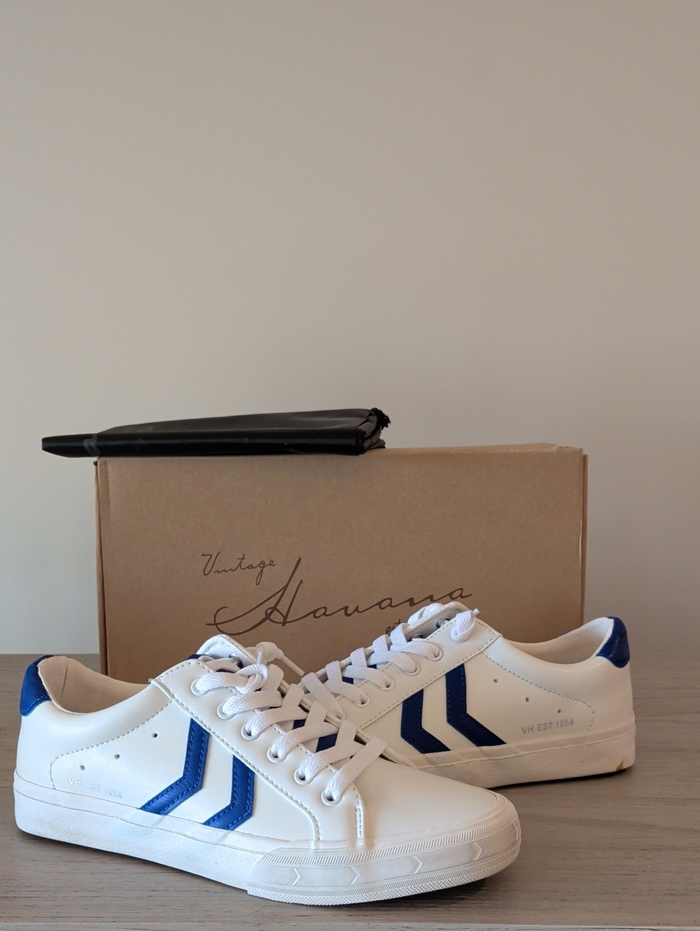 Vintage Havana NIB 8 Sneakers Blue/Wht
